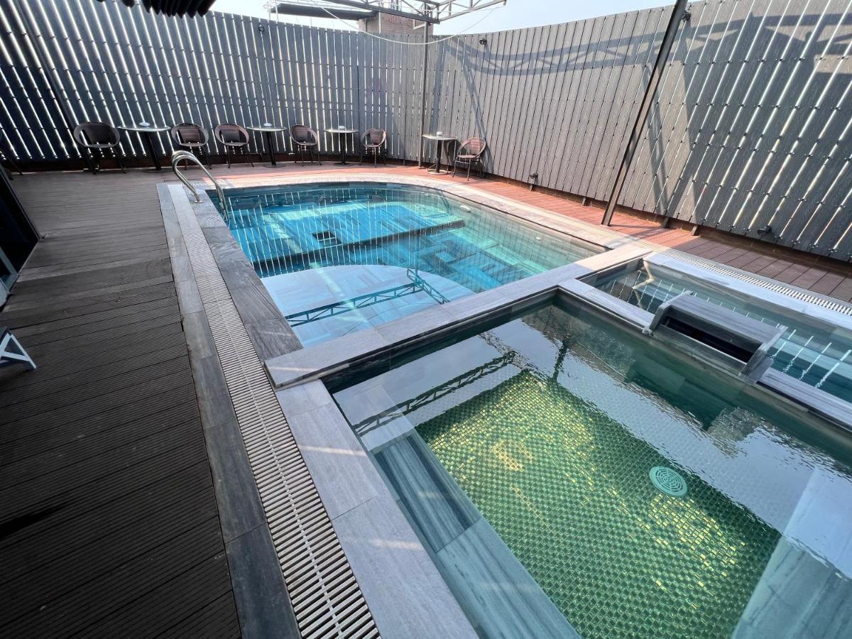 K Hotel Sauna And Massage Da Nang Esterno foto