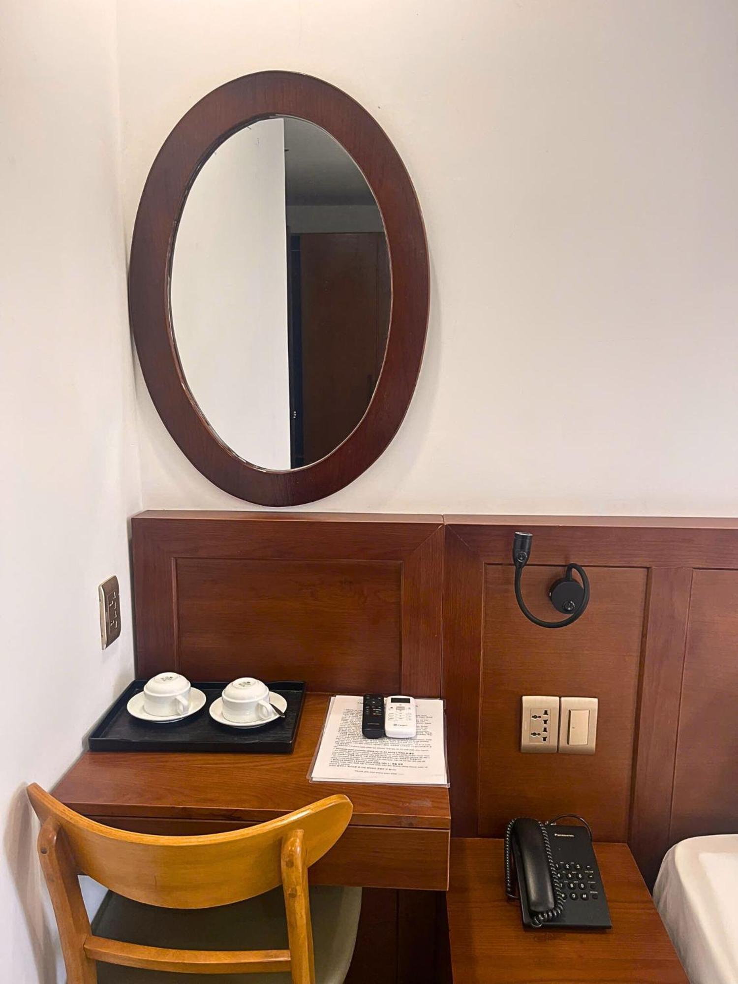K Hotel Sauna And Massage Da Nang Esterno foto