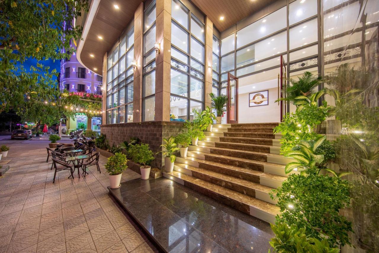 K Hotel Sauna And Massage Da Nang Esterno foto